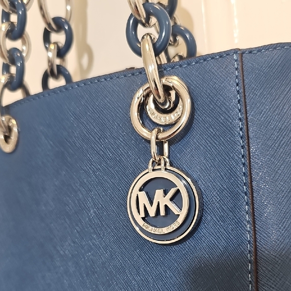 Michael Kors Navy Shoulder Bag with Silver Accents - Picture 2 of 13